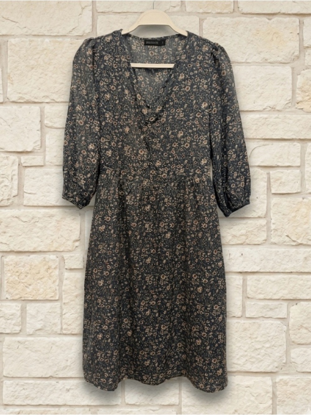 NWOT!! Mikarose Blue Floral V-Neck Midi Dress